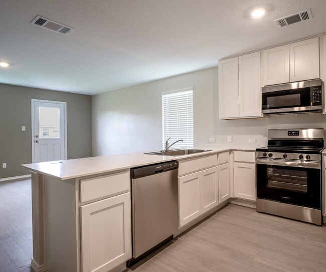 Building Photo - 252 Rock Spgs Dr