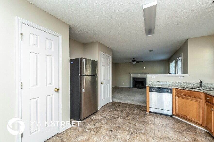 Building Photo - 2010 Boulder Gate Dr