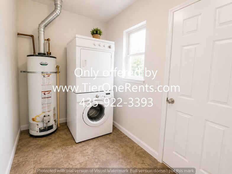 Building Photo - NO DEPOSIT OPTION for qualified renters