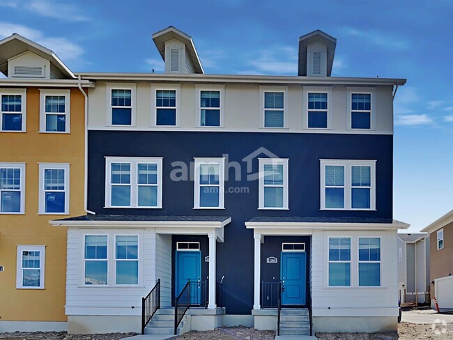 Building Photo - 11068 S Trocadero Ave