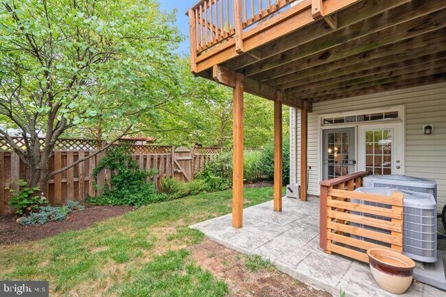 Building Photo - 43220 Becontree Terrace