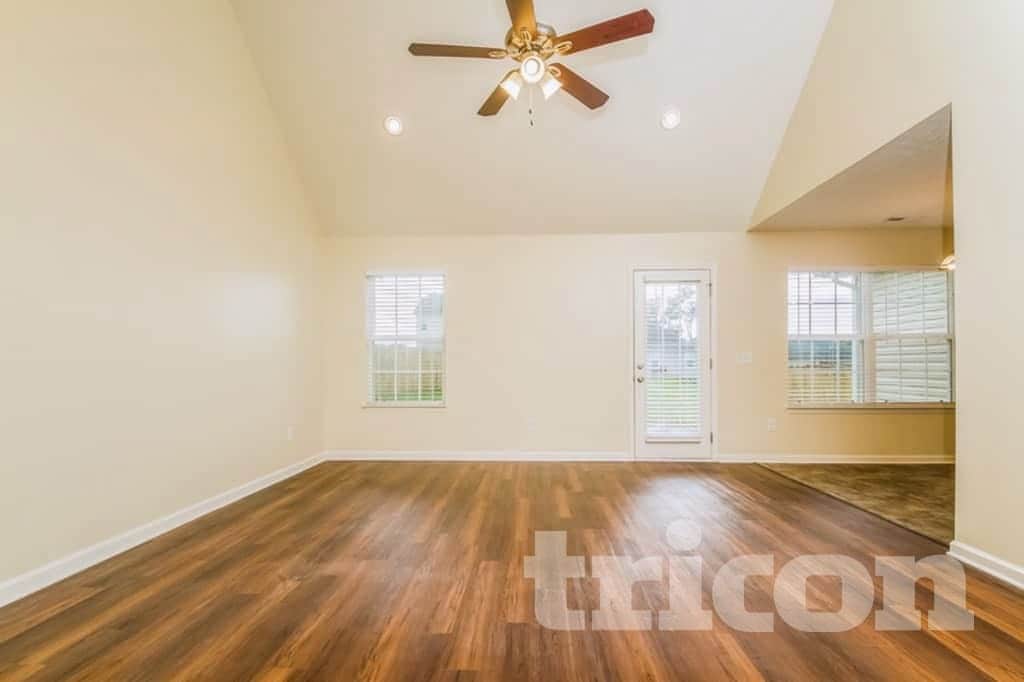 Building Photo - 1020 Niagra Way