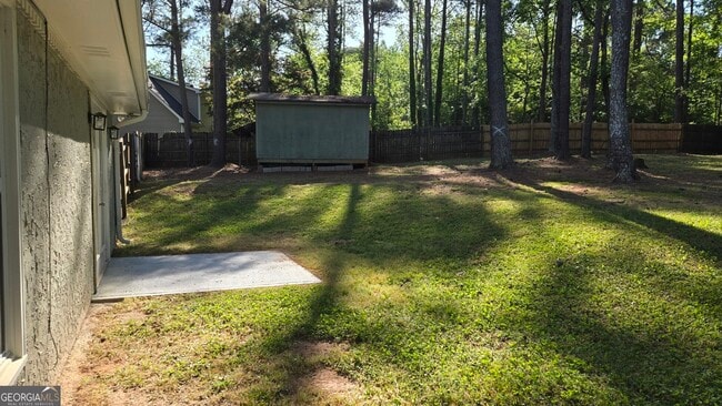 Building Photo - 391 Hidden Valley Dr SE