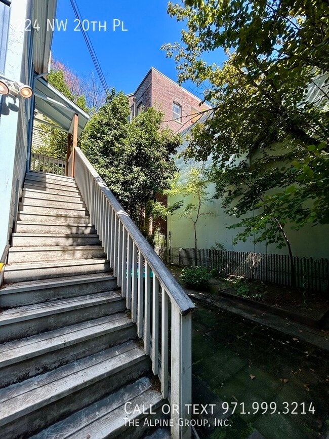 Building Photo - 224 NW 20th Pl