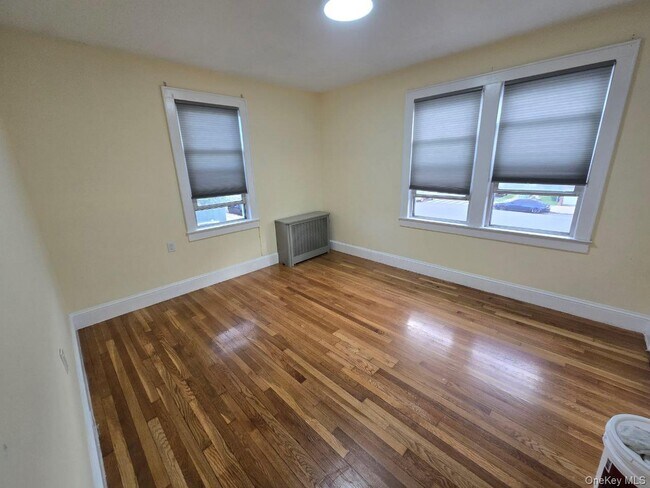 Building Photo - 3175 Layton Ave