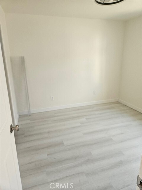 Building Photo - 187 Carmelita Ln W