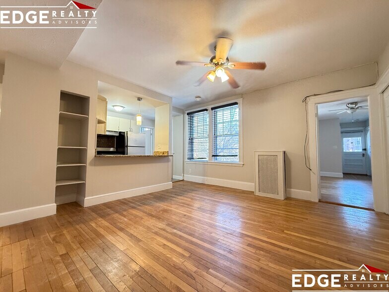 Building Photo - 110 Lanark Rd