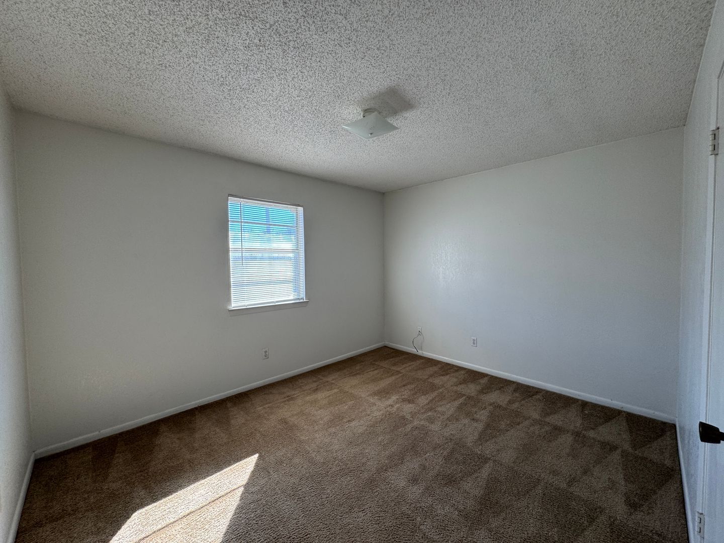 Building Photo - 917 N 7th St