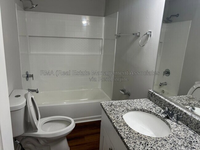 Building Photo - 1342 Drewery Ave