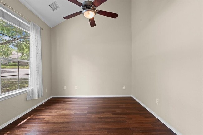 Building Photo - 2310 Sweet Clover Dr