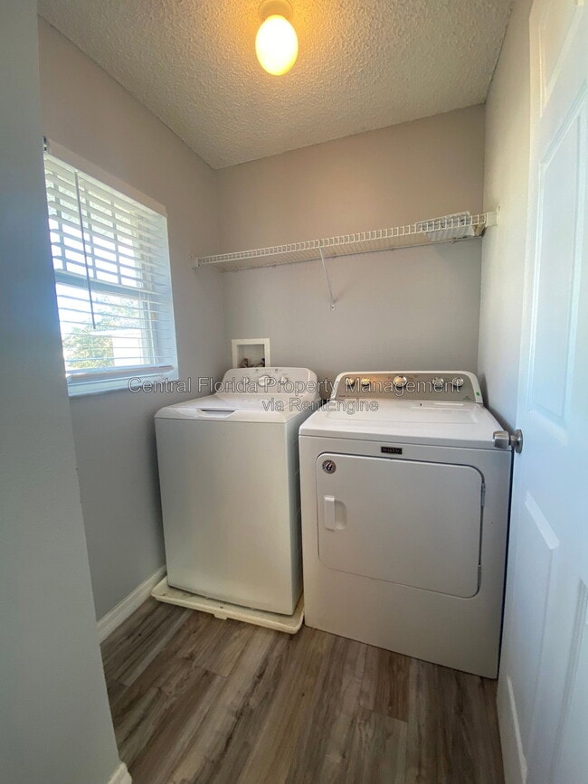 Building Photo - 2076 Cypress Bay Blvd