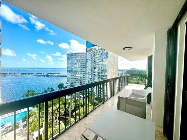 Building Photo - 2333 Brickell Ave