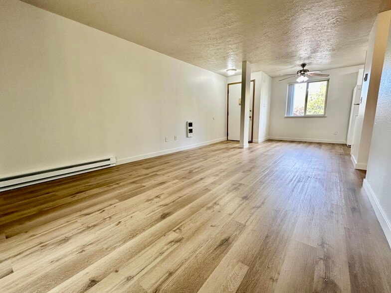 Building Photo - 3640 SW 114th Ave