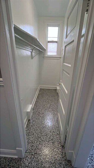 Building Photo - 2311 S Central Ave