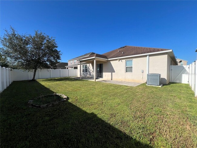 Building Photo - 12809 Sawgrass Pine Cir