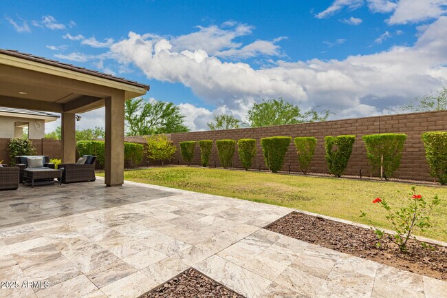 Building Photo - 3521 E Tina Dr