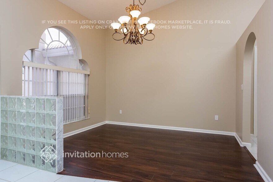 Building Photo - 1615 Grantham Dr