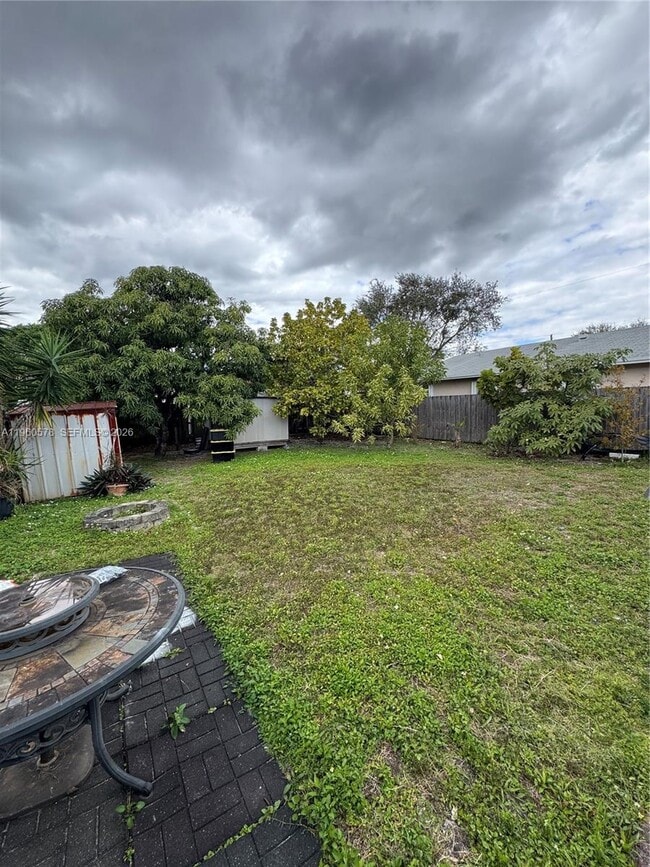 Building Photo - 2004 SW 57th Ave