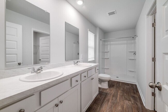 Building Photo - 142 Ponderosa Lp