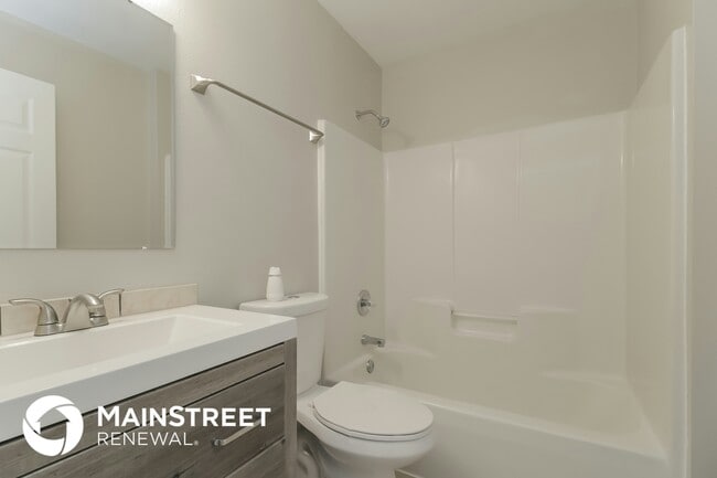 Building Photo - 3037 Branchville Dr