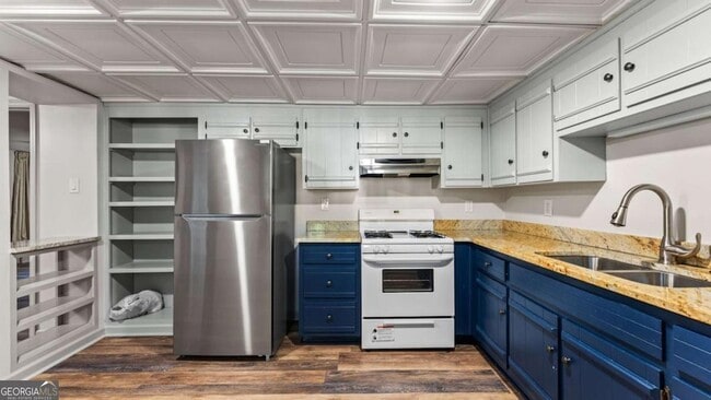 Building Photo - 2676 Cottonwood Dr