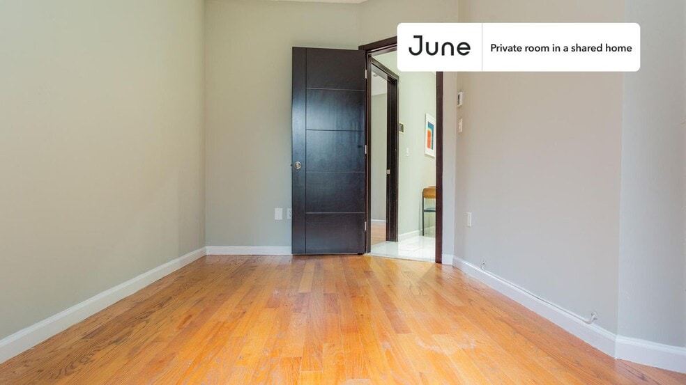 Building Photo - Room in Shared 4 bed/1.5 bath home