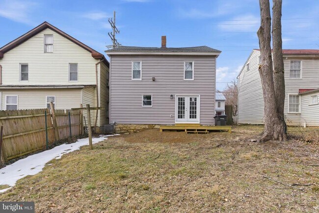 Building Photo - 520 S Kent St