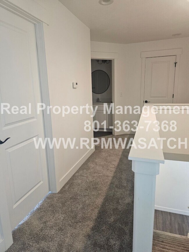 Building Photo - 738 N 160 E