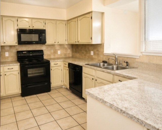 Building Photo - 5339 Linda Ln