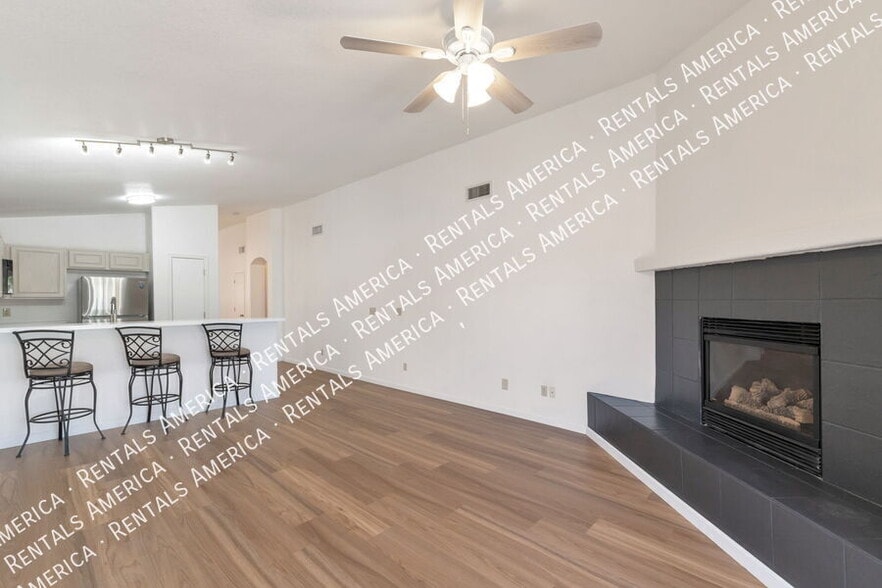 Building Photo - 8668 S Desert Dove Dr
