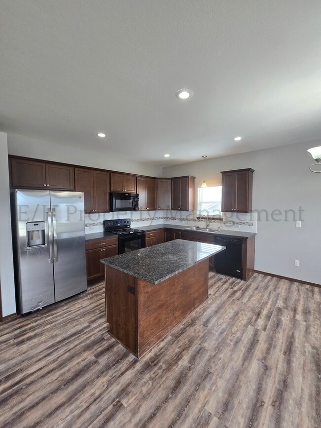 Building Photo - 5917 Millsboro St