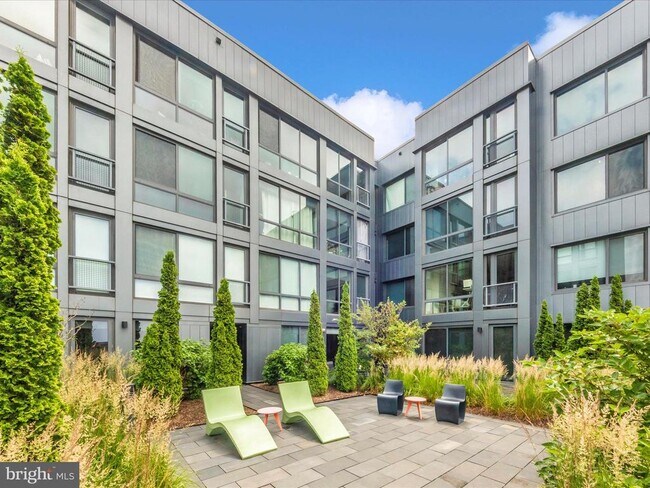 Building Photo - 4101 Albemarle St NW