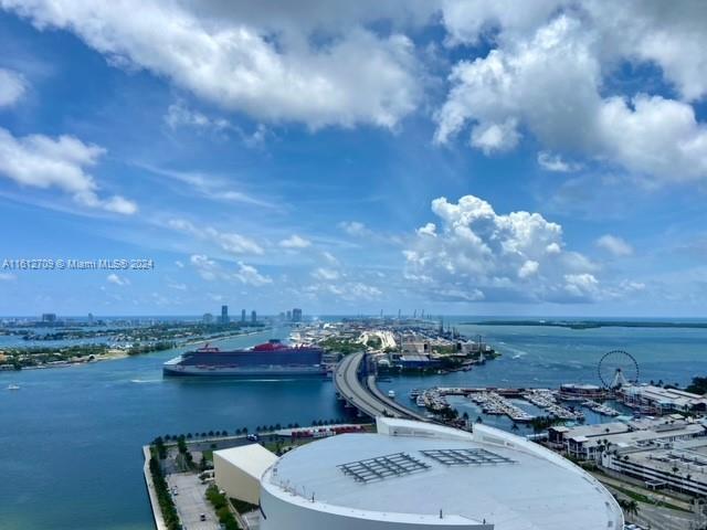Building Photo - 888 Biscayne Blvd