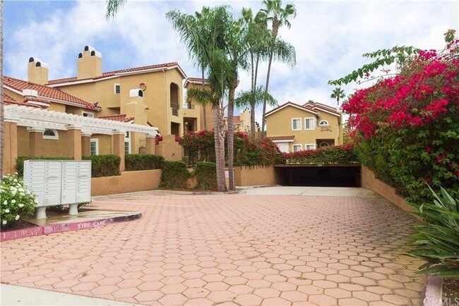 Building Photo - 16912 Sims Ln