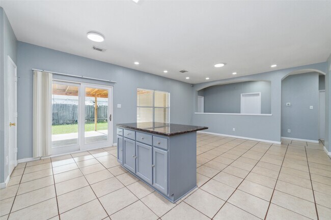 Building Photo - 16327 Dryberry Ct