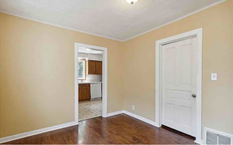 Building Photo - 823 Maryland Ave