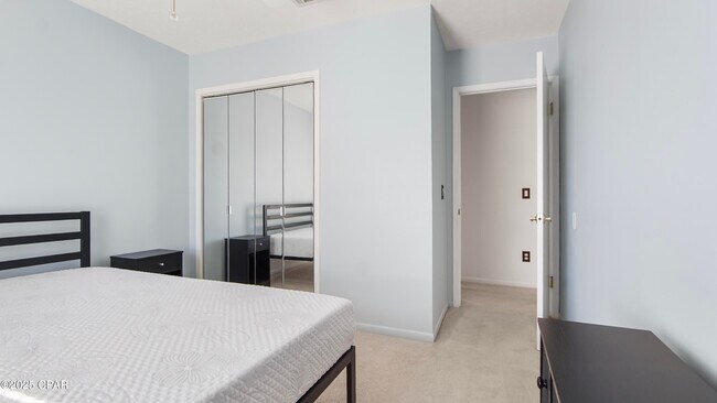 Building Photo - 6217 Wallace Rd