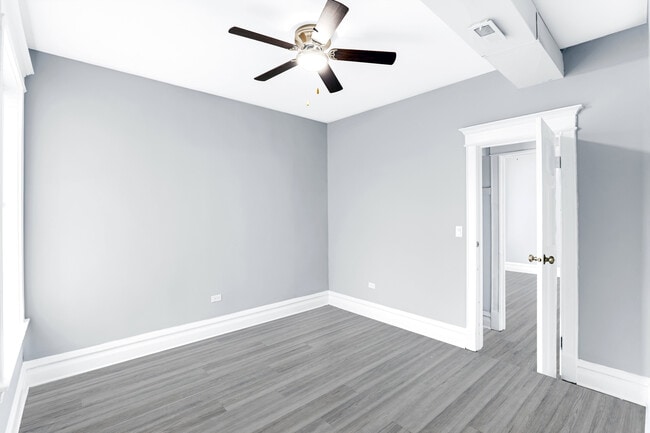 Building Photo - 5343 S Indiana Ave