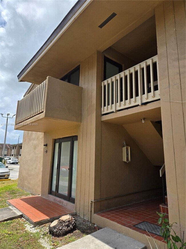 Building Photo - 15421 SW 80th St