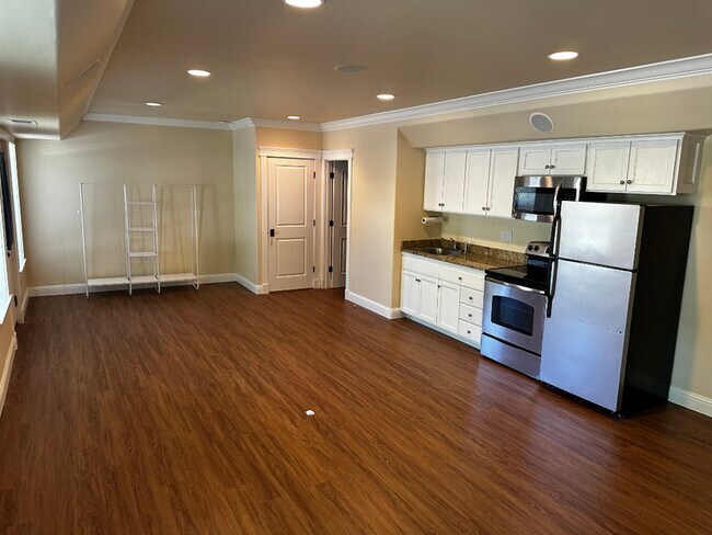 Building Photo - 449 Park Ridge Pl