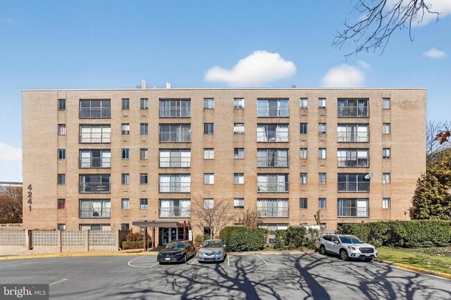 Building Photo - 4241 Columbia Pike