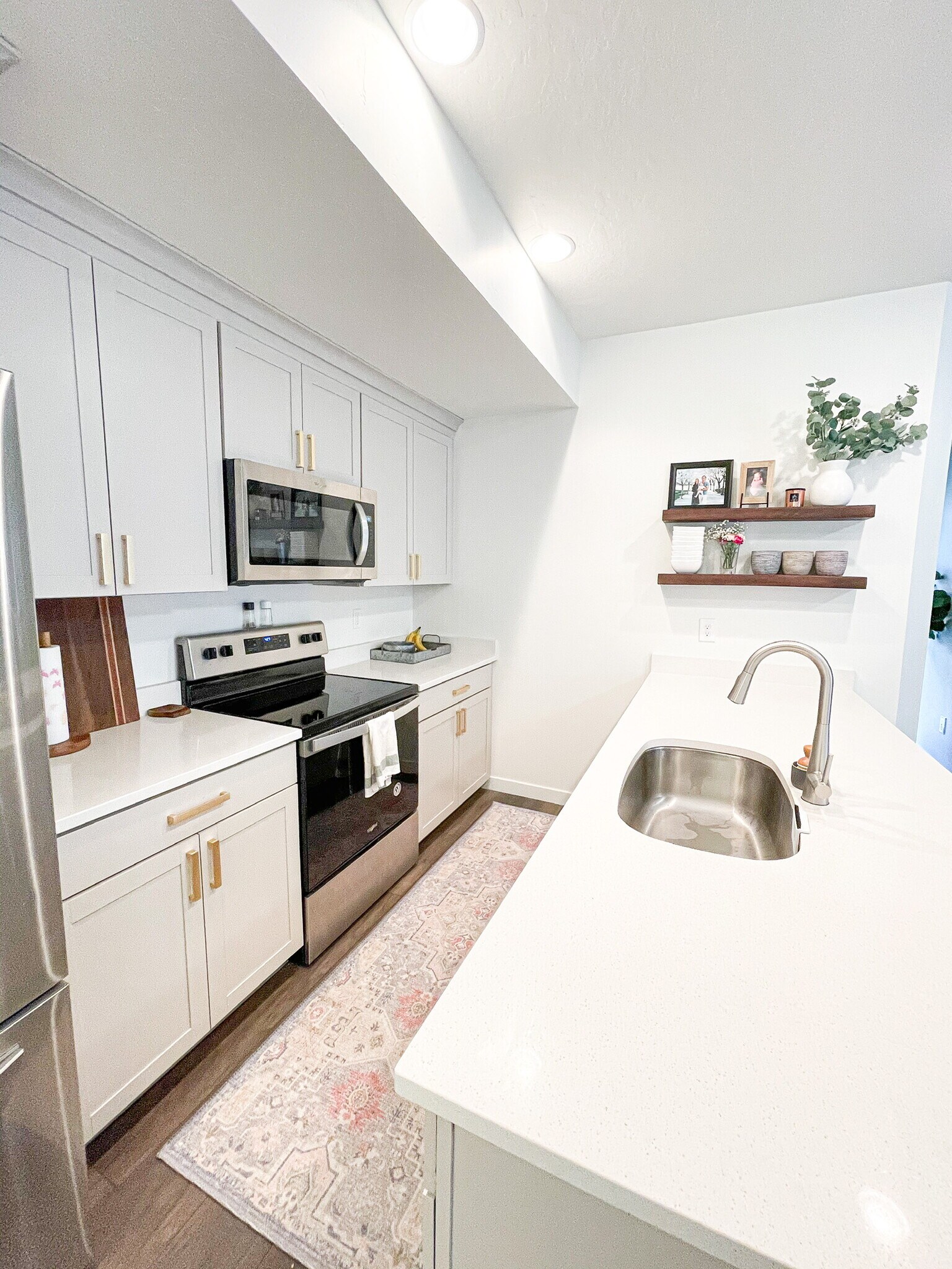 Kitchen - 5179 N Marble Fox Way