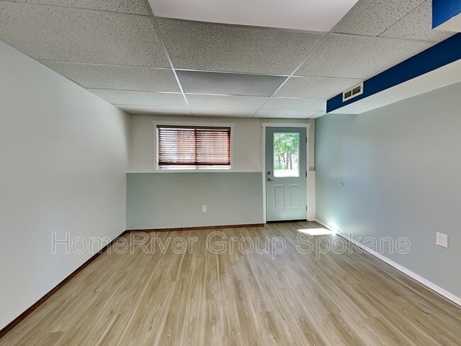 Building Photo - 13625 N Regal Ct