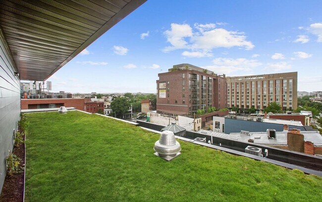Building Photo - One Bedroom Condo in the Heart of the City + Rooftop Deck **Half Month Free on 12 Month Lease**