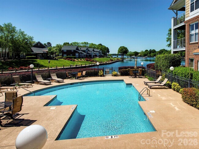 Building Photo - 18521 Harborside Dr