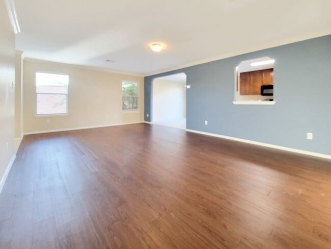 Building Photo - 1007 Ranchero Rd