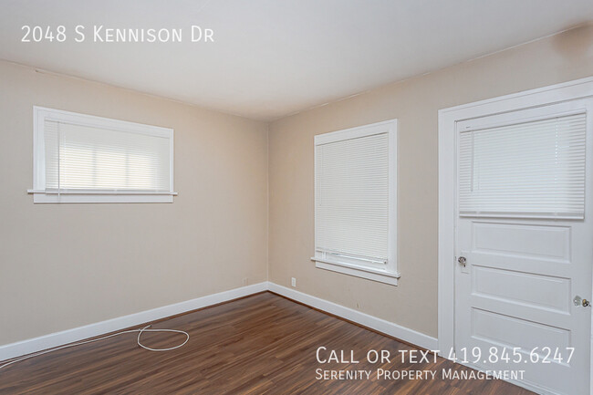 Building Photo - 2048 S Kennison Dr