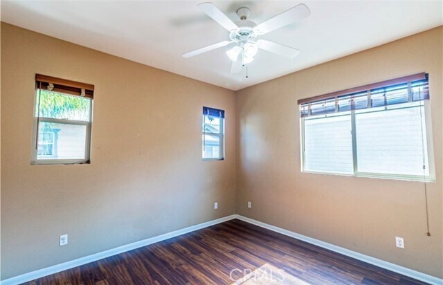 Building Photo - 322 W Cypress Ave