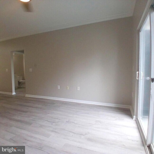 Building Photo - 11320 Aristotle Dr