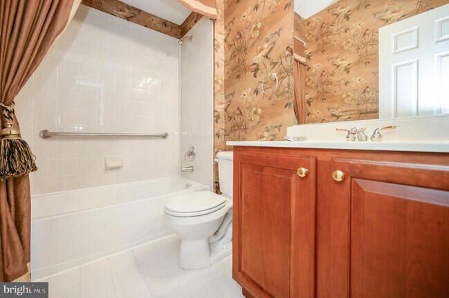 Building Photo - 13784 Charismatic Way